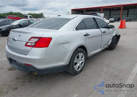 2017 Ford Police Interceptor z USA, uszkodzony, nr VIN 1FAHP2L82HG126834